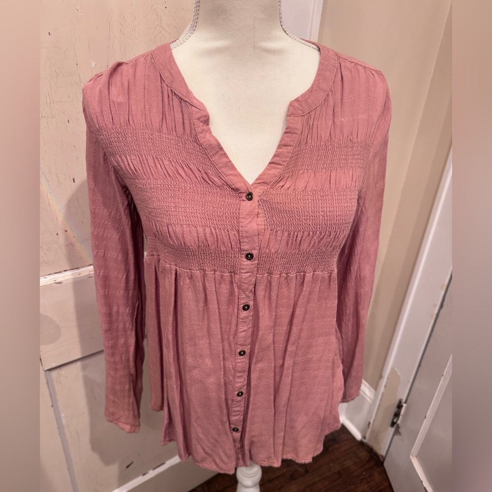 Knox Rose  blush color blouse. Size M